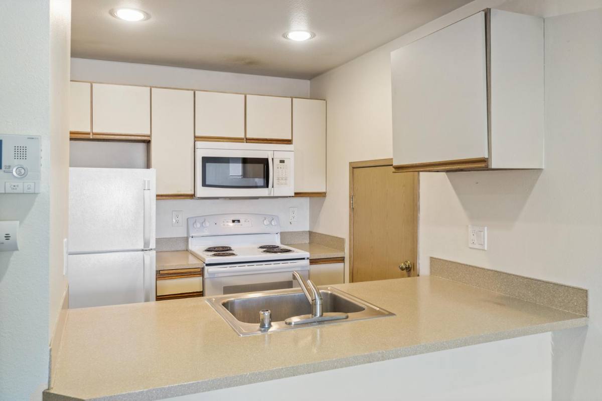 Apartment for rent at 1151 N 94th St #11, Seattle, WA 98103