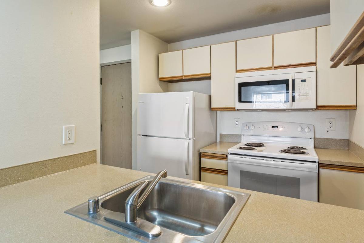 Apartment for rent at 1151 N 94th St #11, Seattle, WA 98103