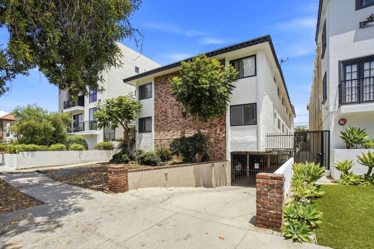 House for rent at 3636 Keystone Ave #10, Los Angeles, CA 90034