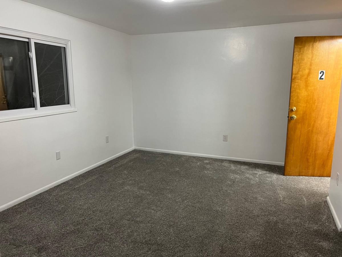 Apartment for rent at 309 W Main St, New Alexandria, PA 15670