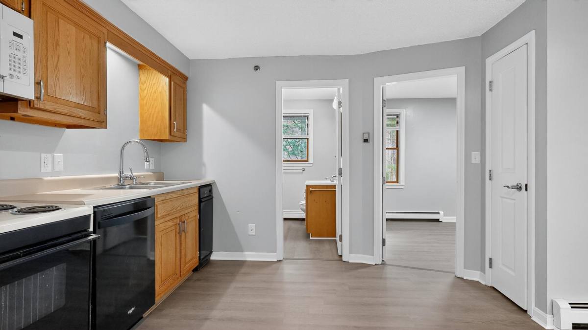 Apartment for rent at 113 High St #10, Bath, ME 04530