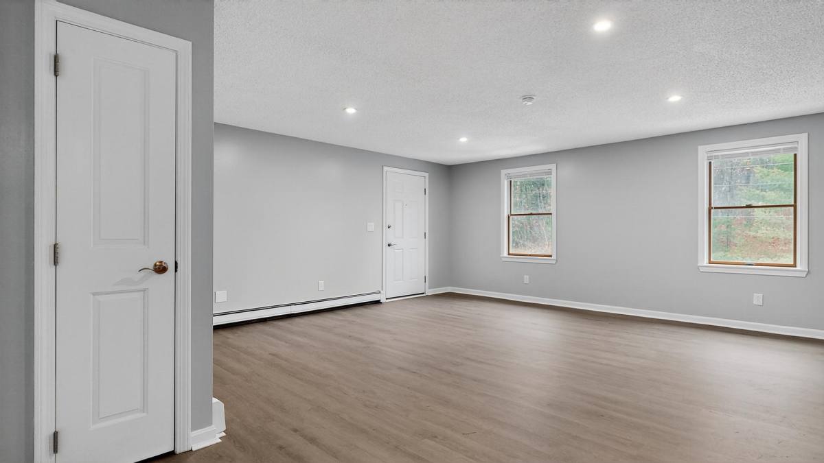 Apartment for rent at 113 High St #10, Bath, ME 04530