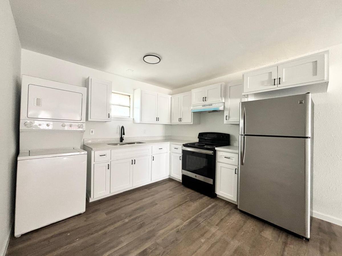 Apartment for rent at Alaniz, 317 N 28th St, McAllen, TX 78501