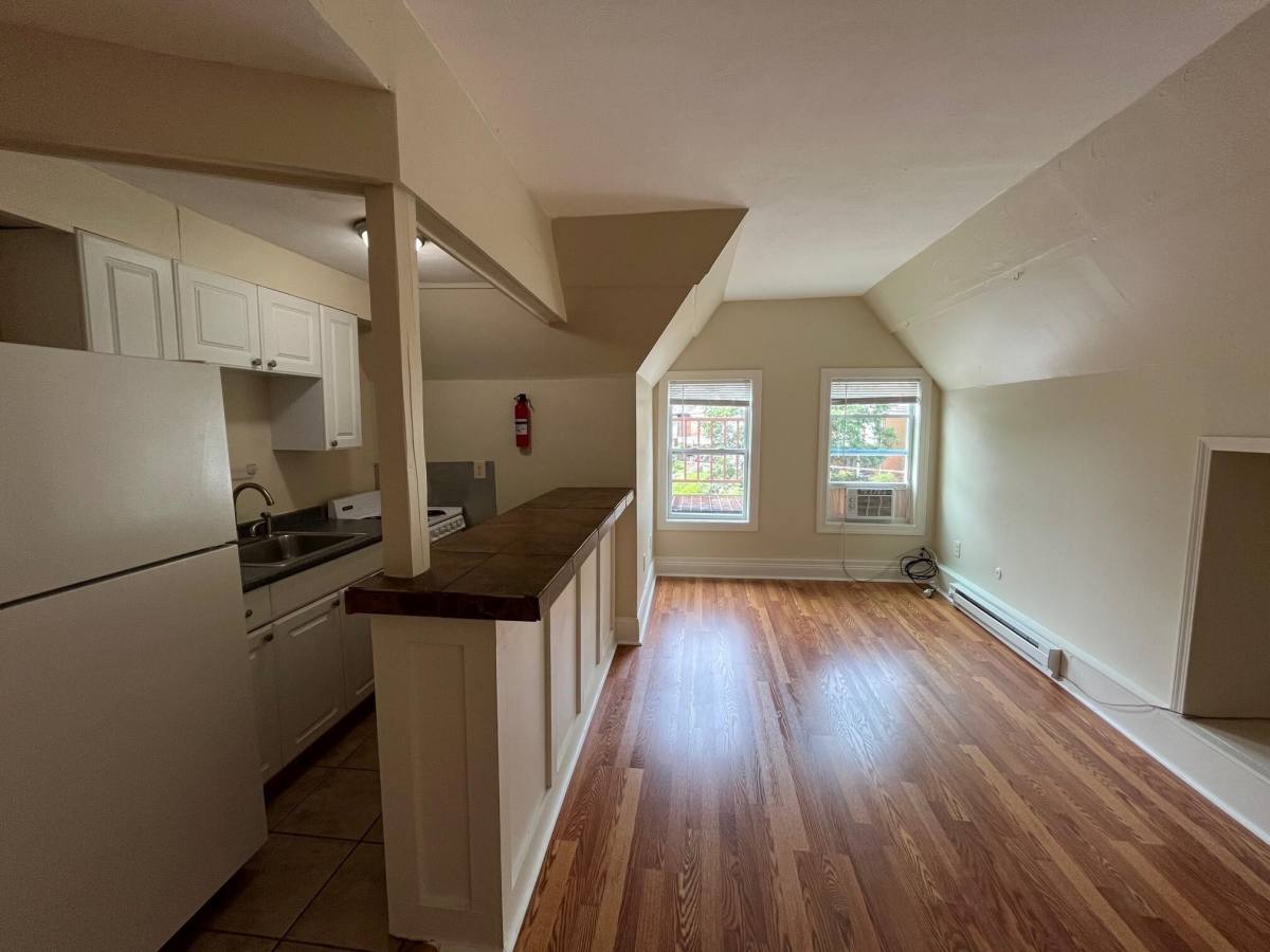 Apartment for rent at 5401 Stanton Ave #6, Pittsburgh, PA 15206