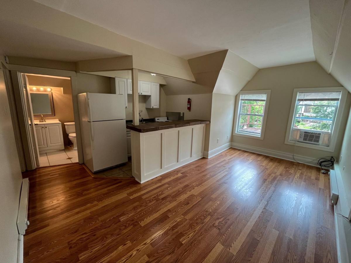 Apartment for rent at 5401 Stanton Ave #6, Pittsburgh, PA 15206