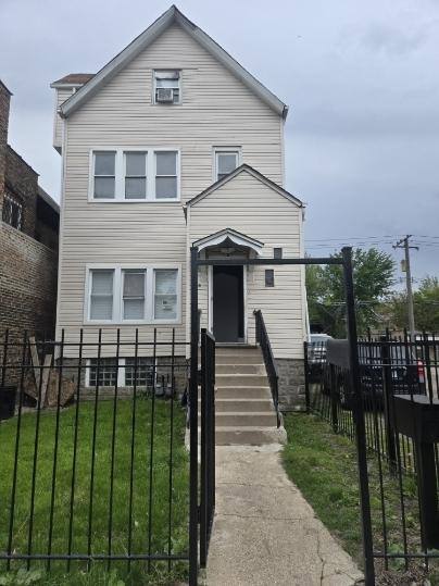 Apartment for rent at 5244 S Ashland Ave, Chicago, IL 60609