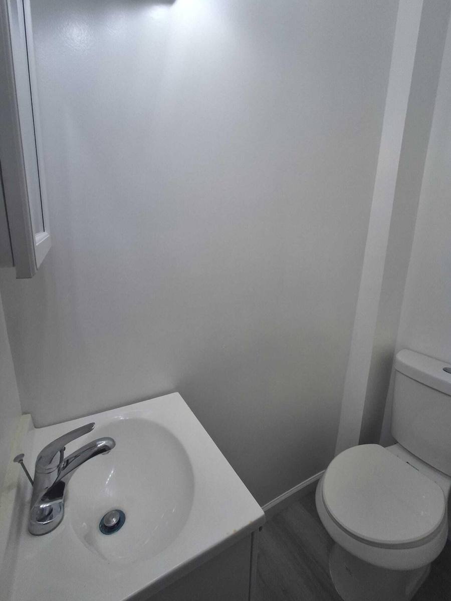 Apartment for rent at 148 Grant Ave #148F, Vandergrift, PA 15690