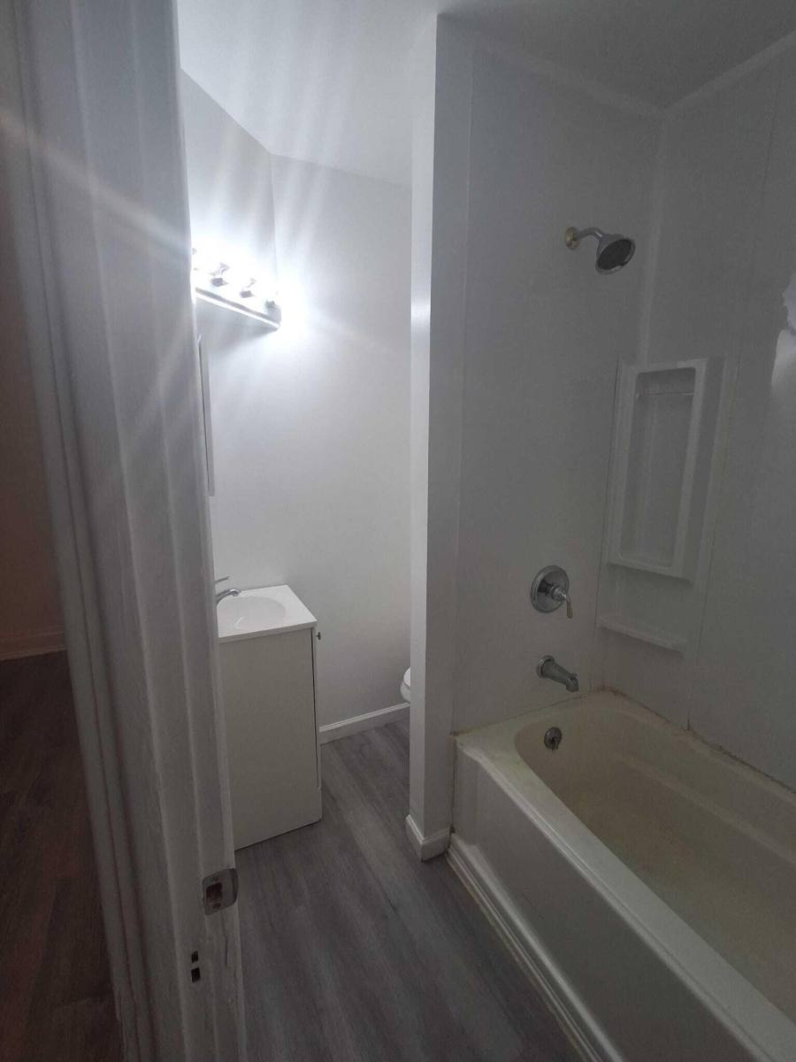 Apartment for rent at 148 Grant Ave #148F, Vandergrift, PA 15690