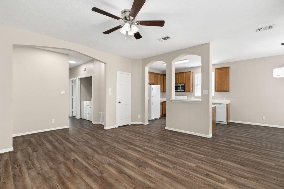Apartment for rent at 343 Stone Hill Dr, Brenham, TX 77833