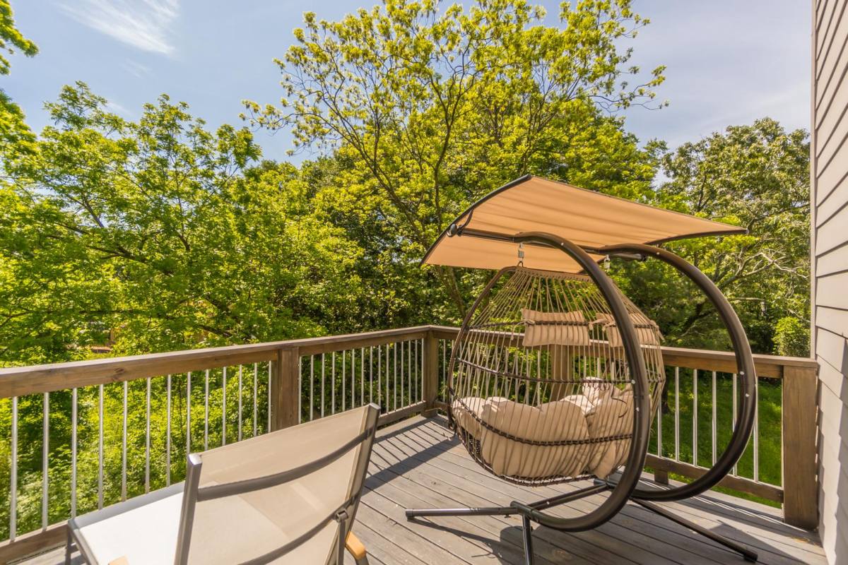 Apartment for rent at 406 E Side Ave SE, Atlanta, GA 30316