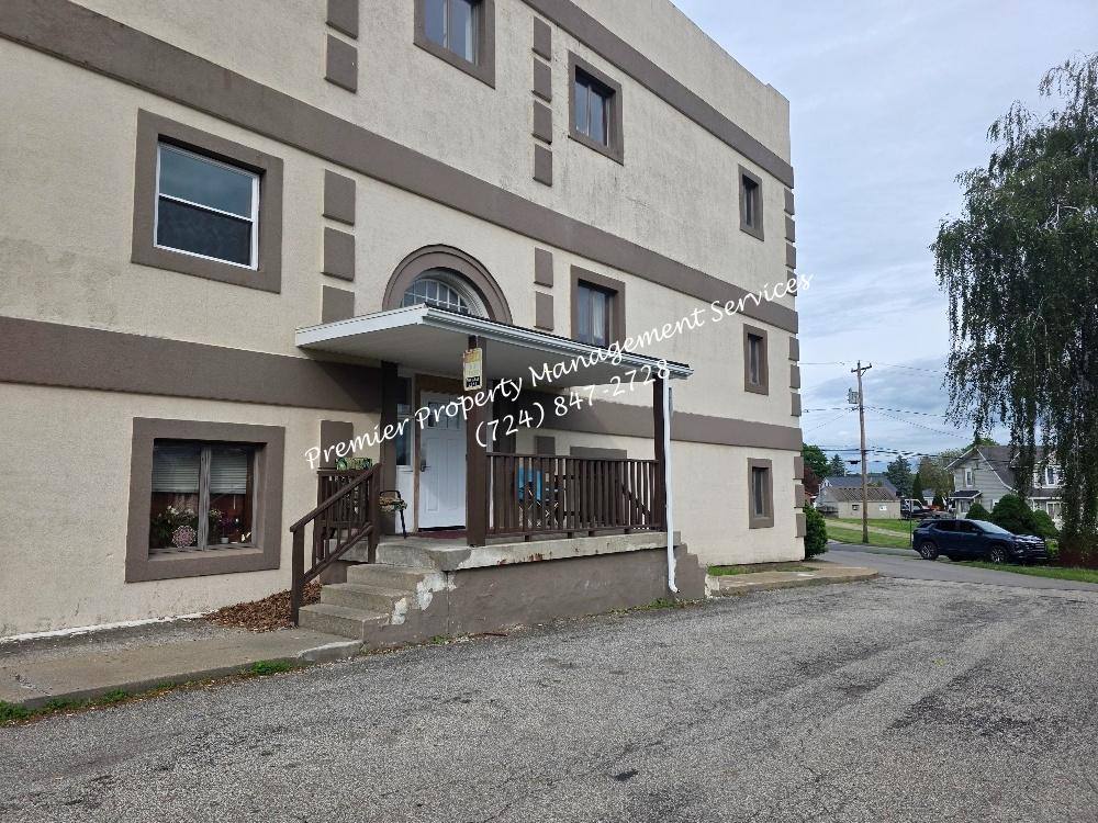 Apartment for rent at 917 Dar #204, Beaver Falls, PA 15010