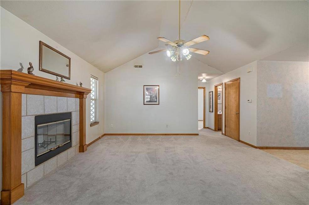 House for rent at 2305 Brett Dr, Lawrence, KS 66049