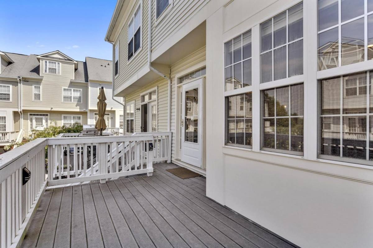 Townhouse for rent at 147 Pasture Side Way, Rockville, MD 20850