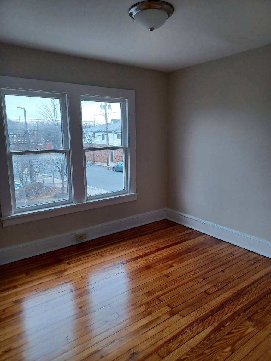 House for rent at 1001 S Cameron St, Winchester, VA 22601