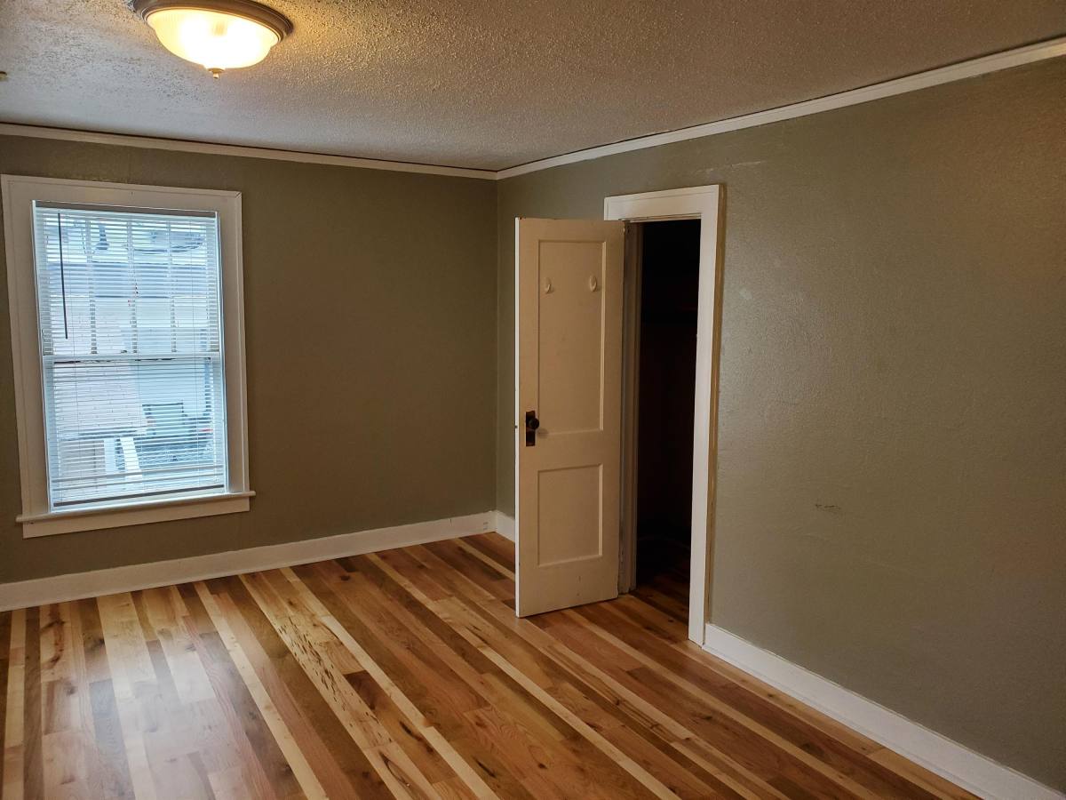 Apartment for rent at Sunnyslope, 1621 Fairchild #LOFT, Manhattan, KS 66502