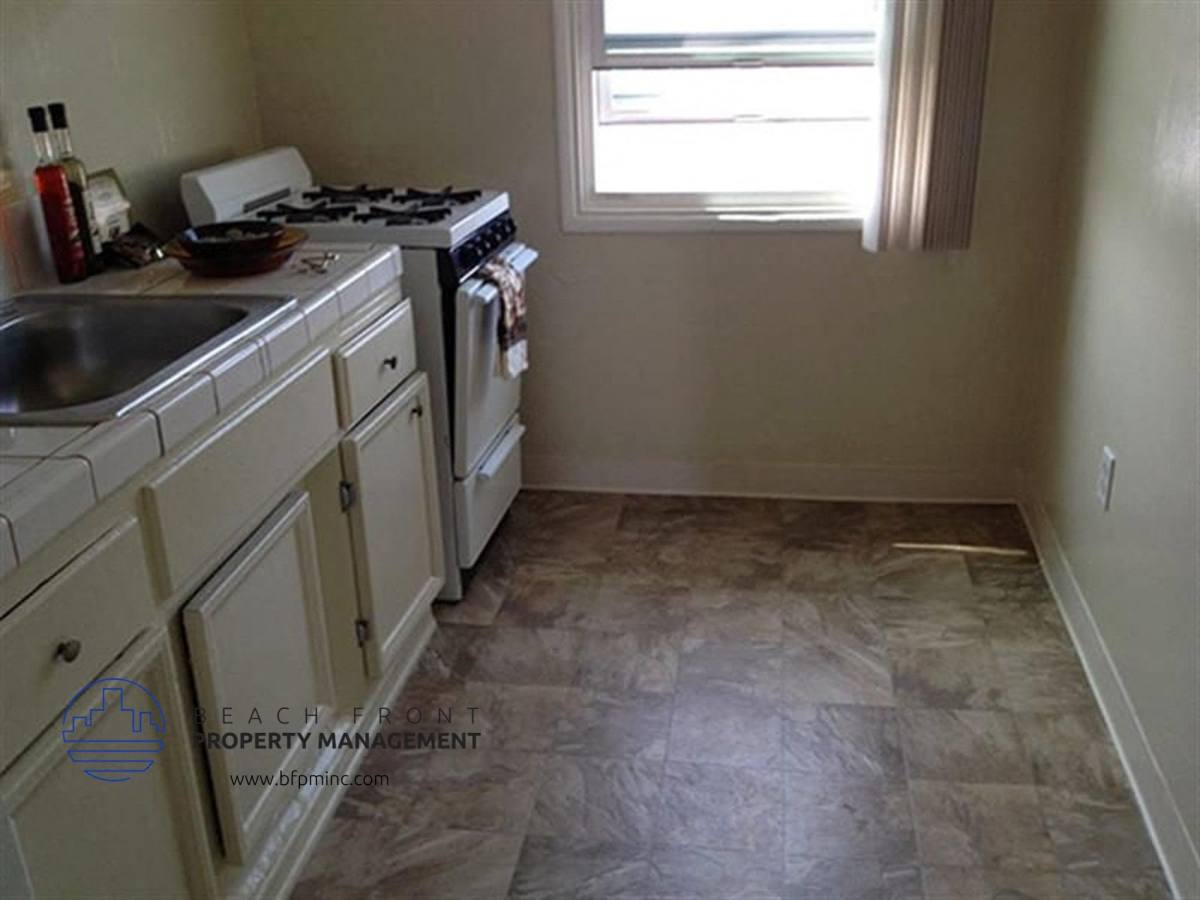 Apartment for rent at 10600 South Inglewood Avenue, 10600 S Inglewood Blvd #47, Inglewood, CA 90304