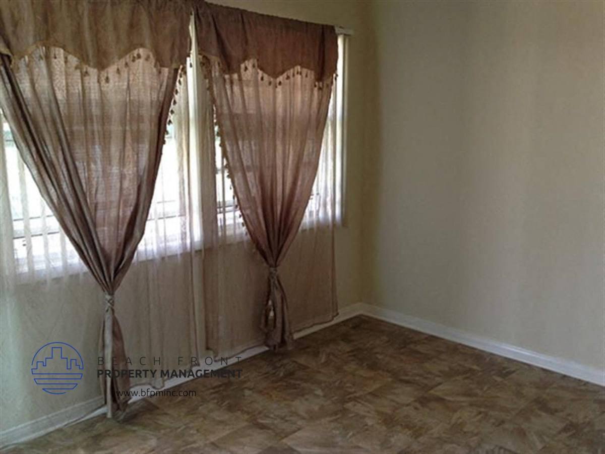 Apartment for rent at 10600 South Inglewood Avenue, 10600 S Inglewood Blvd #47, Inglewood, CA 90304