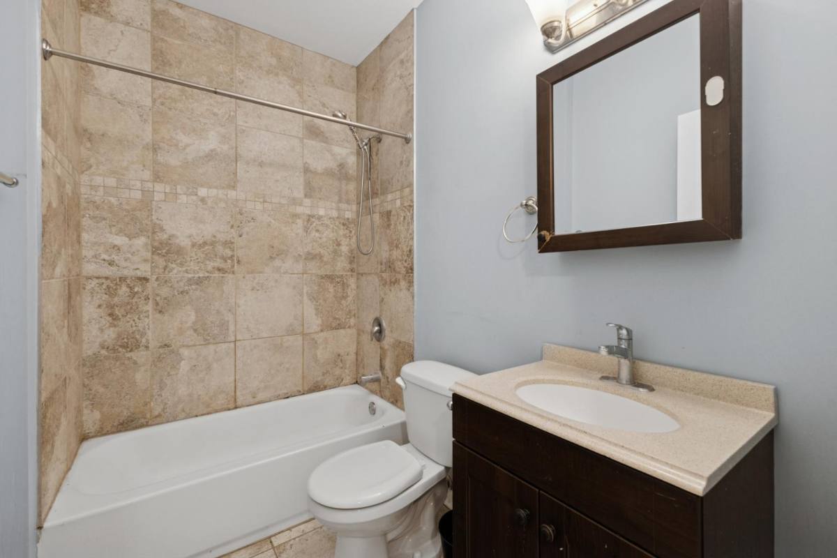 Apartment for rent at 9222 S Laflin St #3N, Chicago, IL 60620