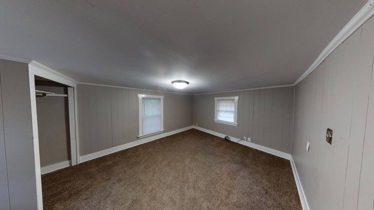 House for rent at 819 Washington Ave, Dixon, IL 61021