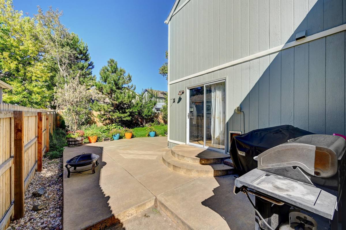 House for rent at 12737 W Aqueduct Dr, Littleton, CO 80127