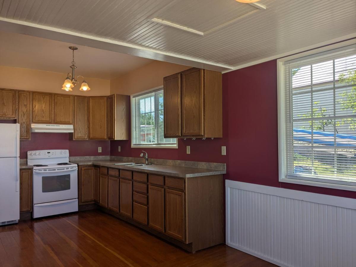 House for rent at 151 9th Ave N, Shelby, MT 59474