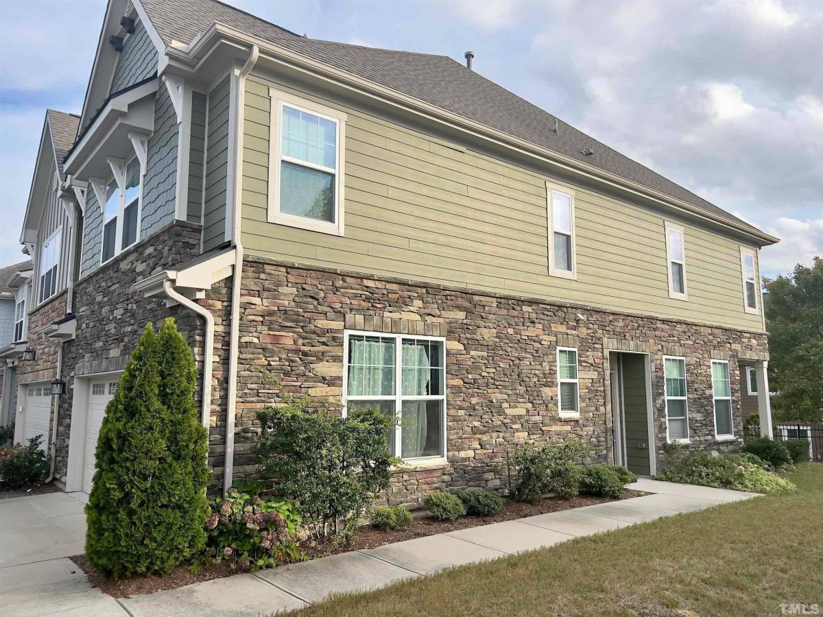 Townhouse for rent at 718 McRae Rd, Cary, NC 27519