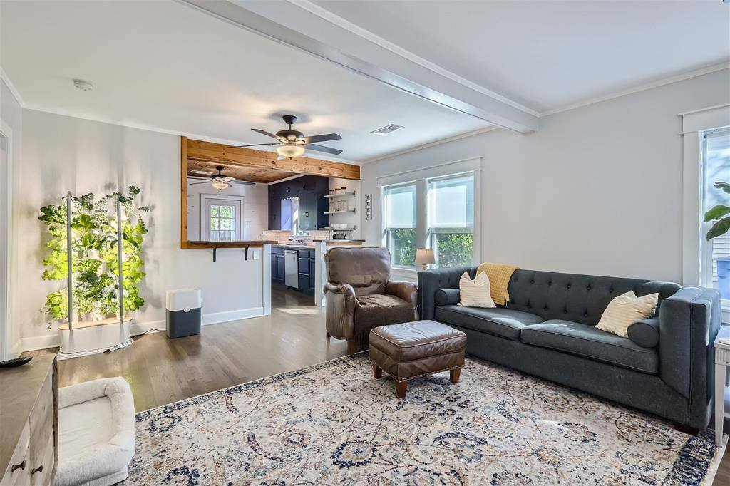 House for rent at Skyland Terrace, 5314 Aurora Dr, Austin, TX 78756