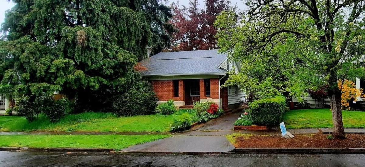 House for rent at The Oaks, 965 E St NE, Salem, OR 97301