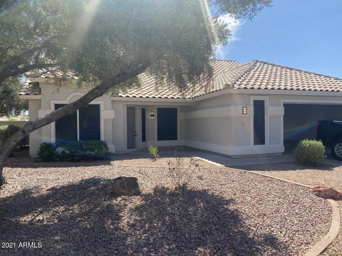 House for rent at 525 W Candlewood Lane, Gilbert, AZ 85233