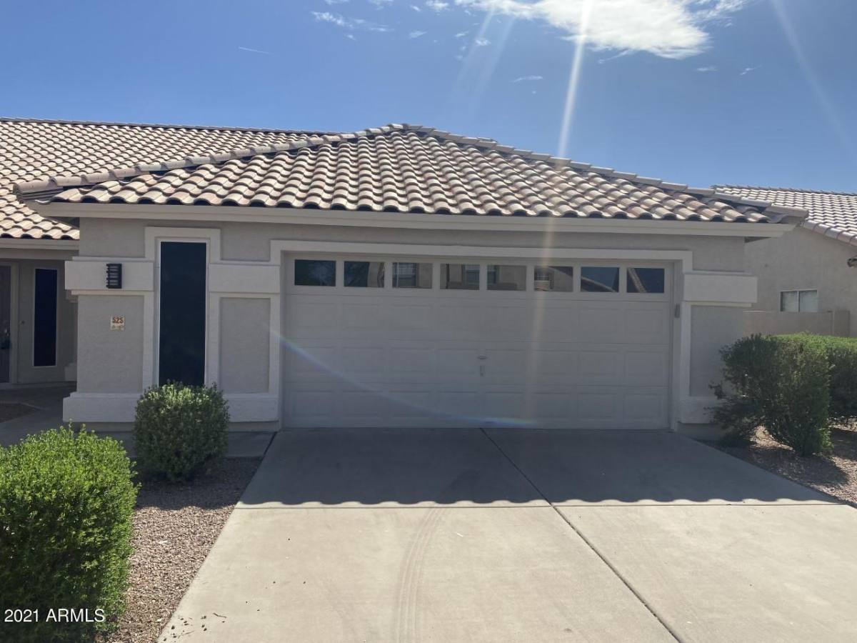 House for rent at 525 W Candlewood Lane, Gilbert, AZ 85233