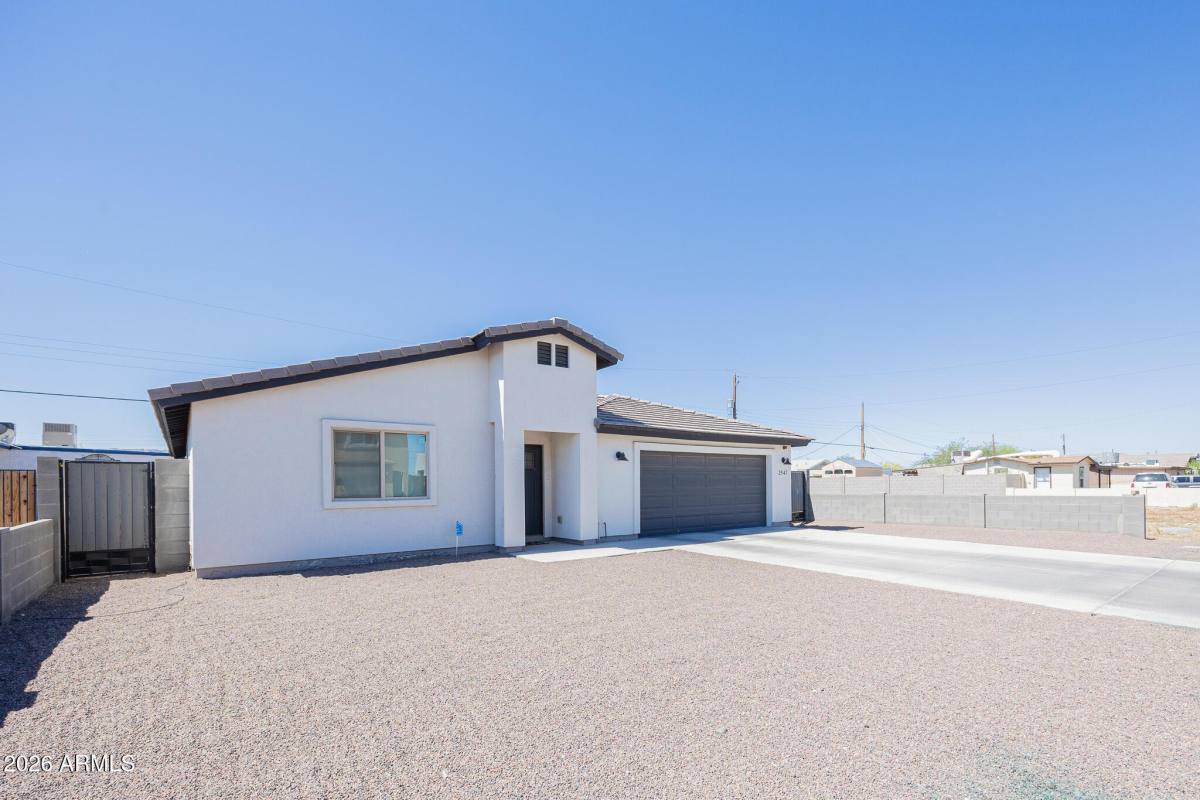 House for rent at 2547 E Illini St, Phoenix, AZ 85040
