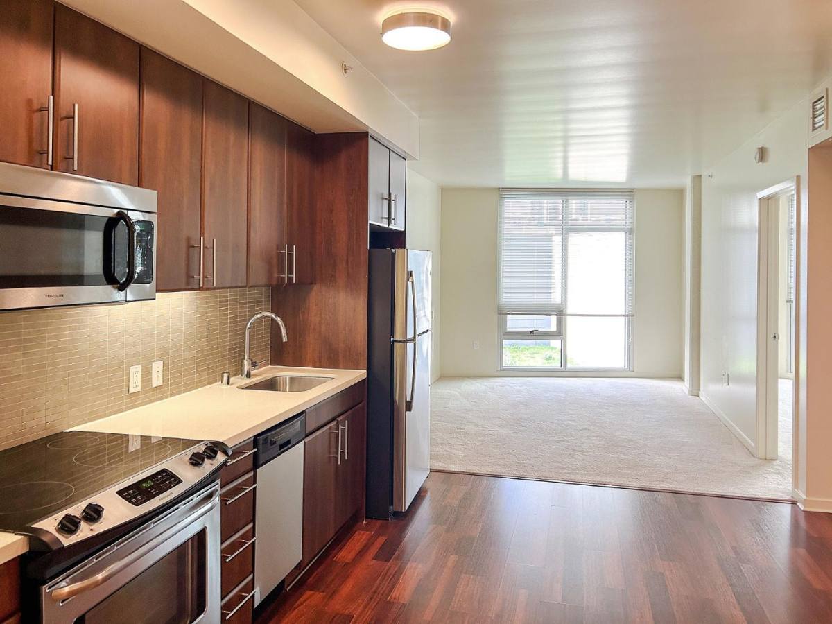 Apartment for rent at Rincon Green, 333 Harrison St #612, San Francisco, CA 94105