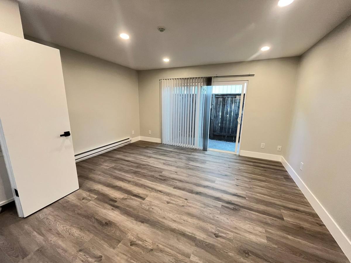 Townhouse for rent at 1158 Humboldt St #3, Santa Rosa, CA 95404