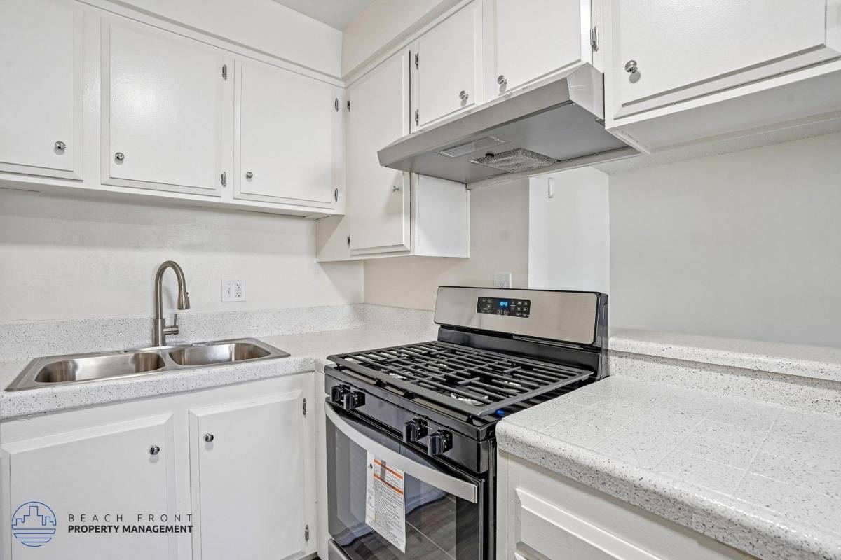 Apartment for rent at La Rue, 8721 Imperial Highway 135, Downey, CA 90242