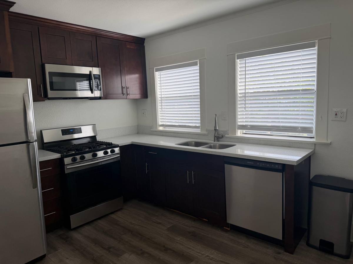 House for rent at 1137 S Cabrillo Ave #1, San Pedro, CA 90731