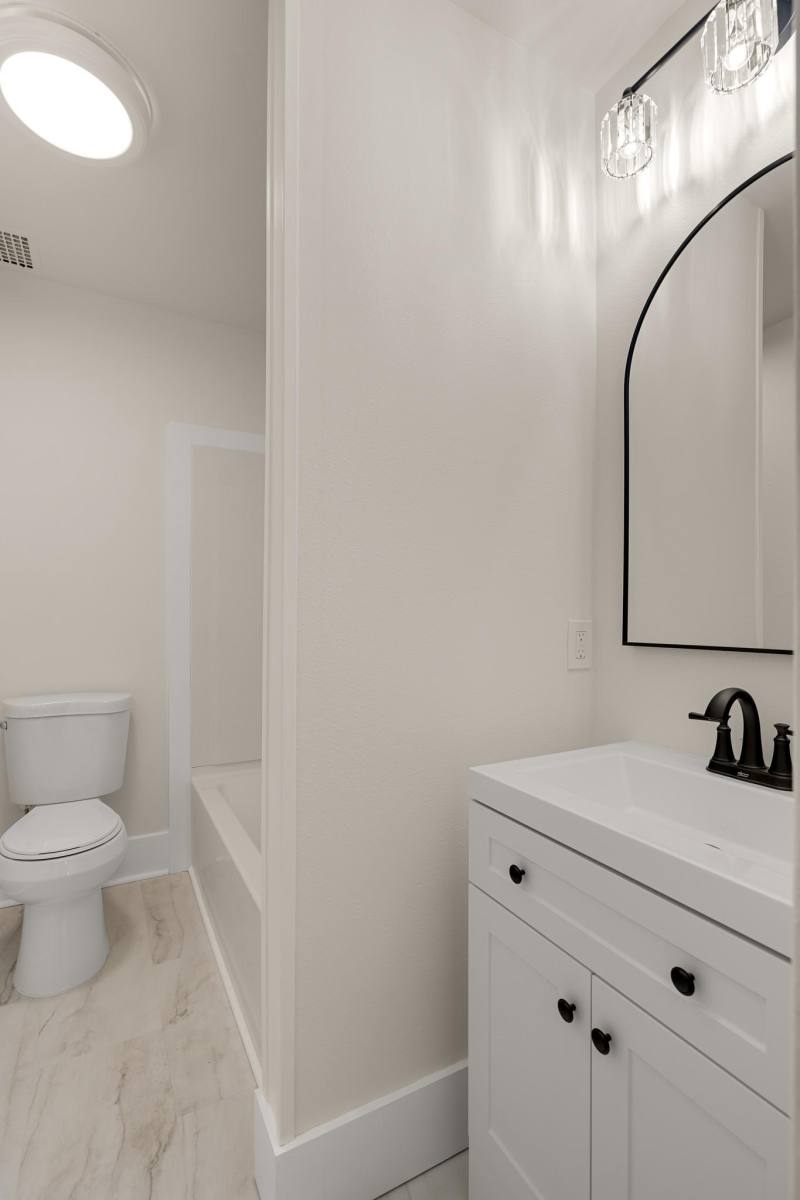 Apartment for rent at 112 E 1st St #204, Aberdeen, WA 98520