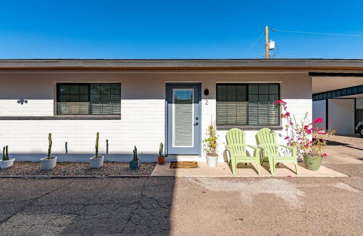 Apartment for rent at Acacia Condominiums, 3231 N 37th St, Phoenix, AZ 85018
