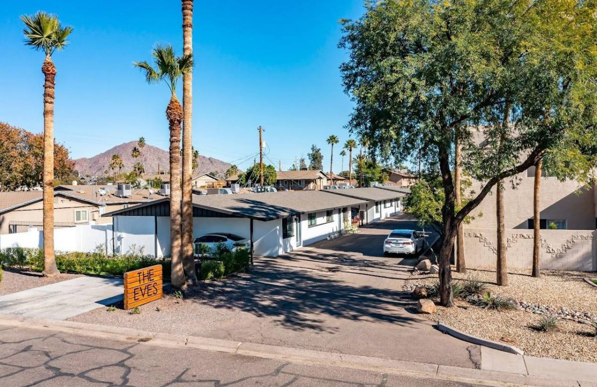 Apartment for rent at Acacia Condominiums, 3231 N 37th St, Phoenix, AZ 85018