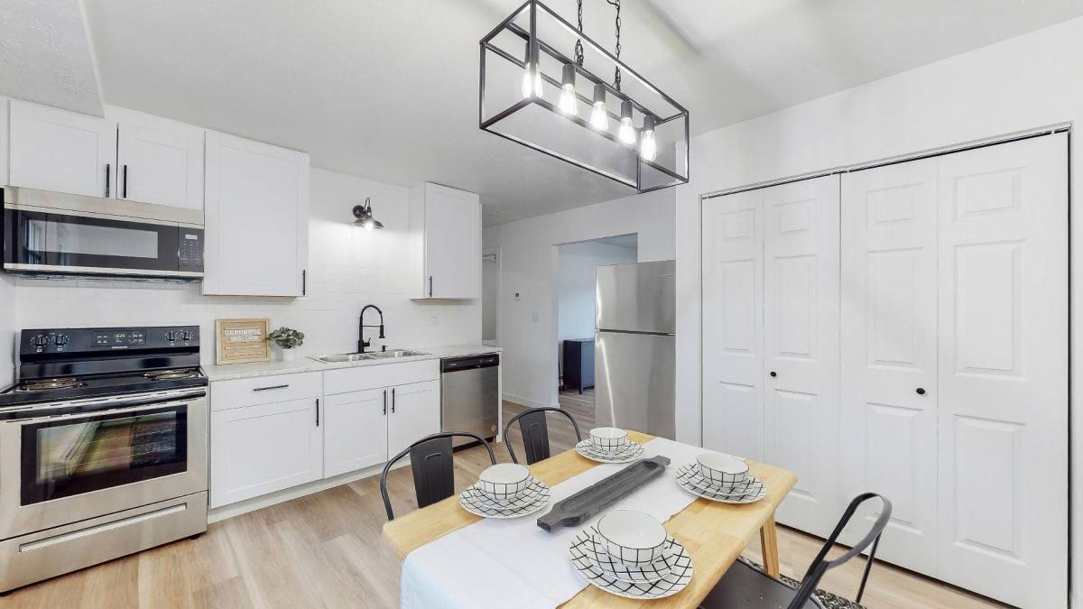 Apartment for rent at 5001 Massillon Rd #5015, North Canton, OH 44720