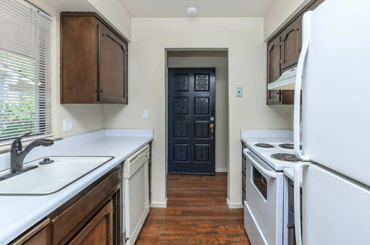 Apartment for rent at Bear Creek Manor, 2932 M St #3020, Merced, CA 95348