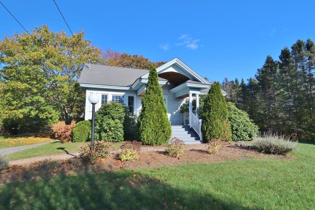 House for rent at 1109 Chase Rd, Bangor, ME 04401