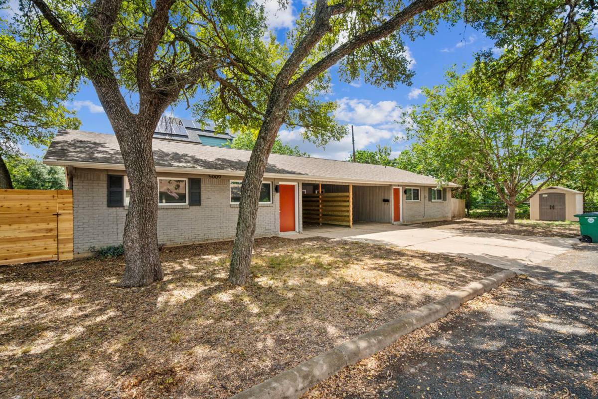 House for rent at Greenwood Forest, 5009 Brighton Rd, Austin, TX 78745