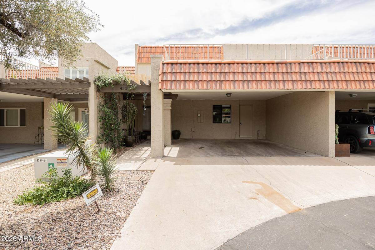 Townhouse for rent at 4922 N 42nd Way, Phoenix, AZ 85018