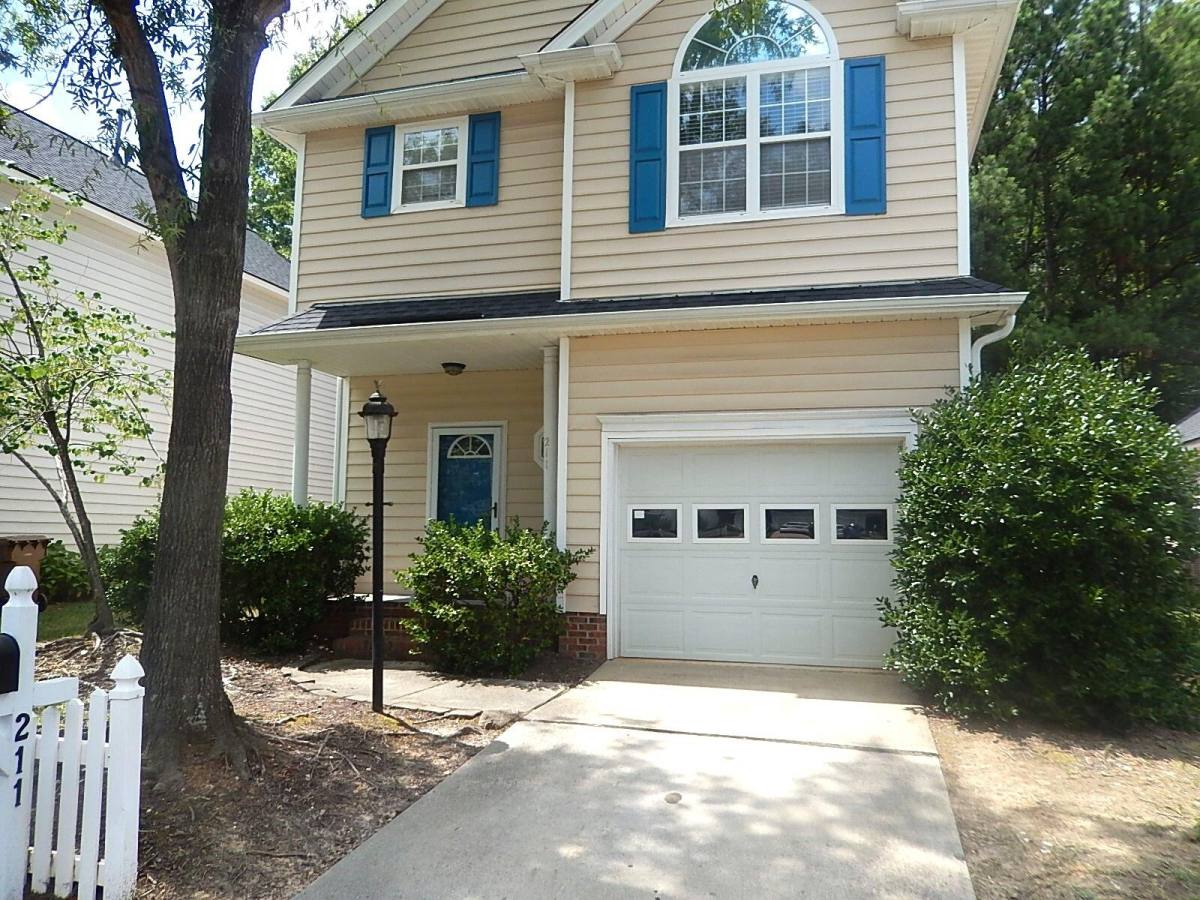 House for rent at Hermitage Park, 211 Bridgepath Dr, Cary, NC 27513