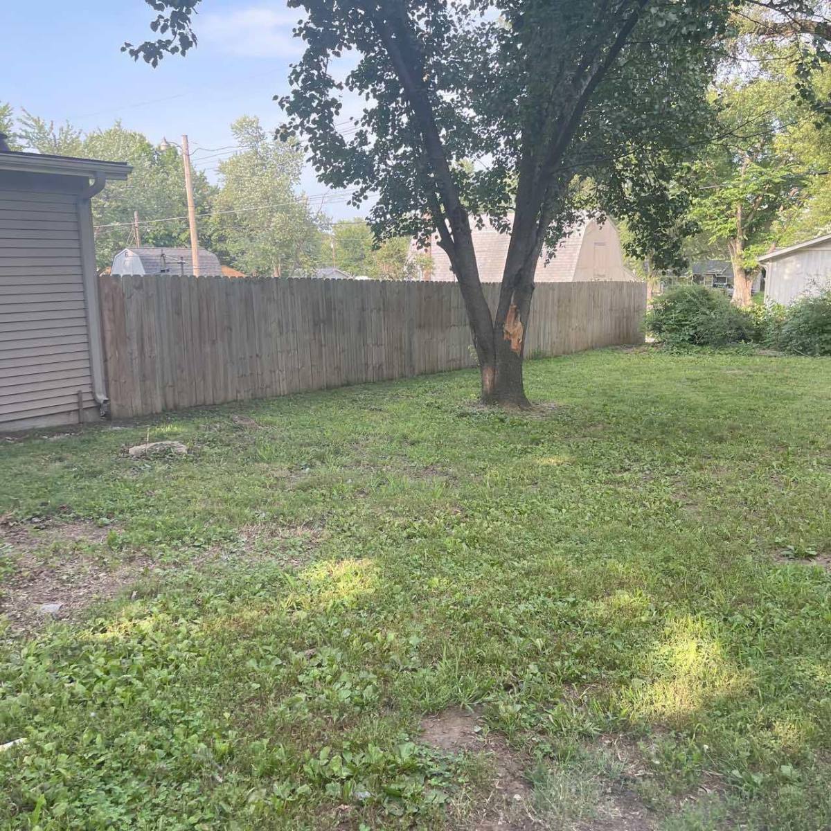 House for rent at 1027 N Poplar St, Ottawa, KS 66067