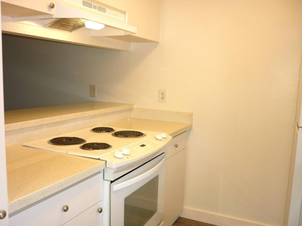 House for rent at Village on the Green, 94-828 Lumiauau St #M102, Waipahu, HI 96797