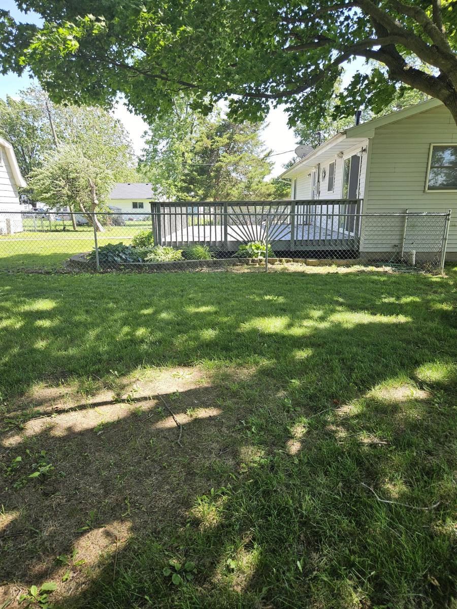 House for rent at 711 N Hemlock St, Le Roy, IL 61752