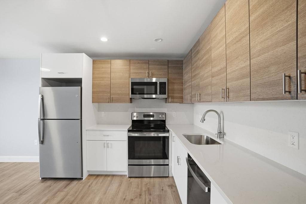 House for rent at 632 Centre St #302, Cambridge, MA 02139