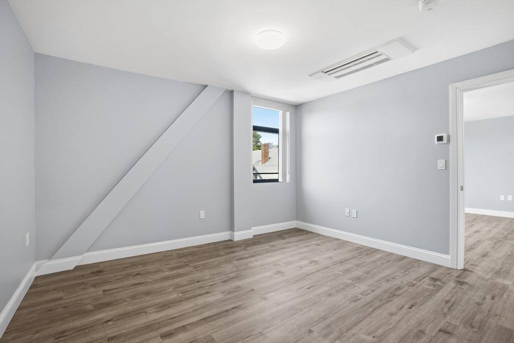 House for rent at 632 Centre St #302, Cambridge, MA 02139