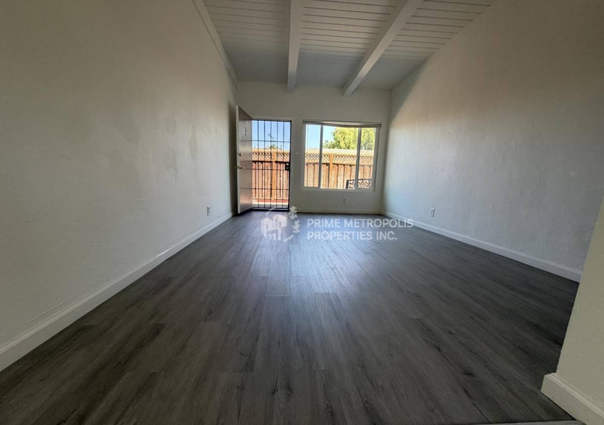 Apartment for rent at Interurban Park, 27 Topeka Ave #2, San Jose, CA 95128